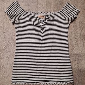 Hollister Top